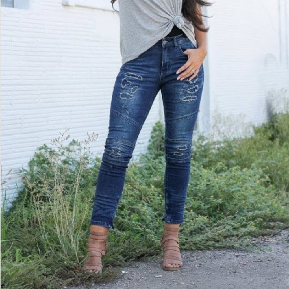 L&B Mid wash distressed denim with rips, patches - Picture 2 of 8